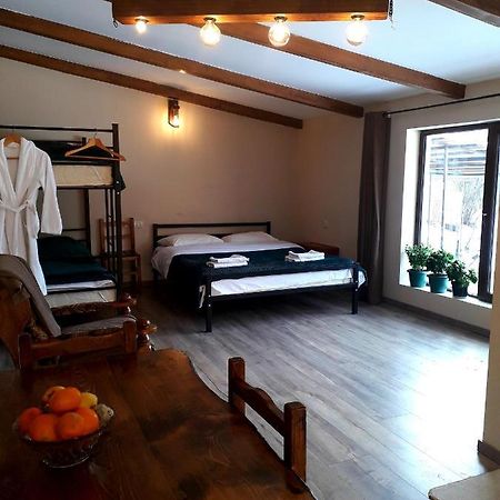 Holiday Home Боржоми Экстерьер фото