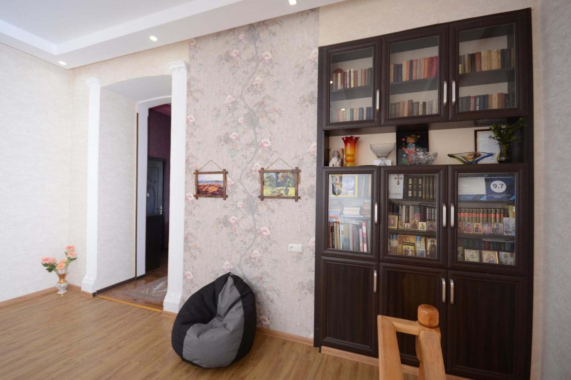 Holiday Home Боржоми Экстерьер фото